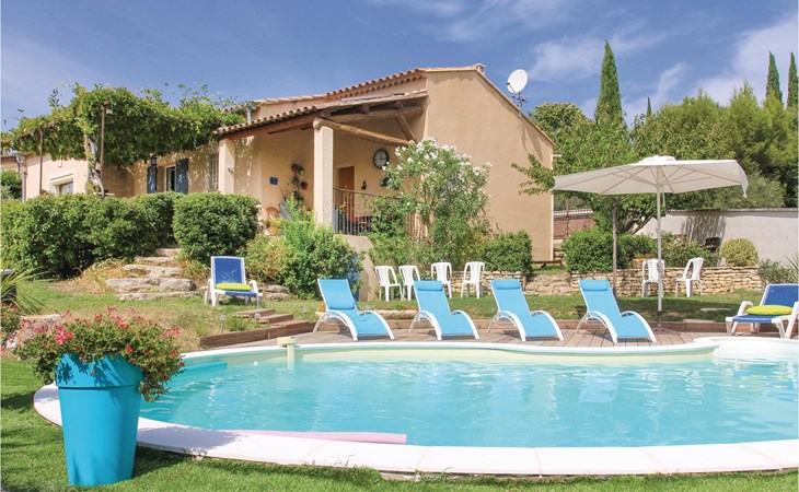 4 bedroom beautiful home in Goult 1