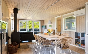 "Melvin" - 700m from the sea 2