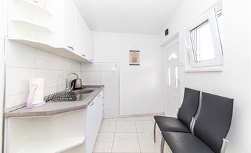Lovely apartment in Poljica with WiFi 3