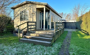 Chalet 521 at Recreatiepark De Wielen 2