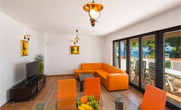 2 bedroom awesome home in Stomorska 3