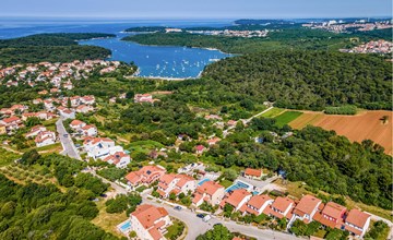 5 bedroom cozy apartment in Banjole 2
