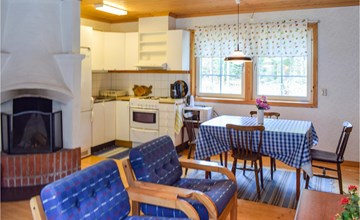 Nice home in Eksjö with kitchen 3