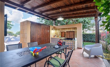 Nice home in Marina di Modica with WiFi 3