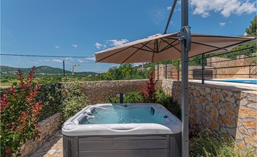 Cozy apartment in Sibenik 3