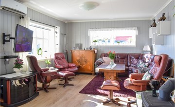 Lovely home in Utåker with WiFi 3