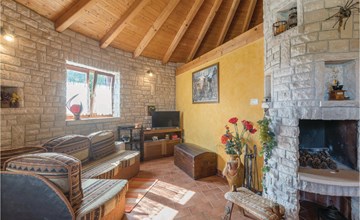 1 bedroom awesome home in Manjadvorci 3