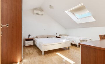 Gelbes Haus 3