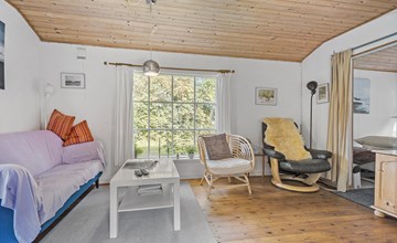 2 bedroom awesome home in Føllenslev 3