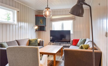Nice home in Sjusjoen 3