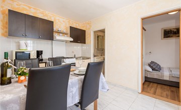 Cozy home in Klada with kitchen 3