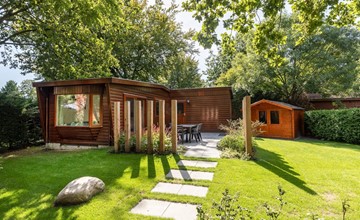 Cozy Wooden Chalet  3