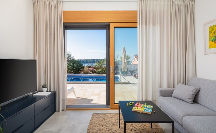 Villa mit Hydromassage und beheiztem Pool 1