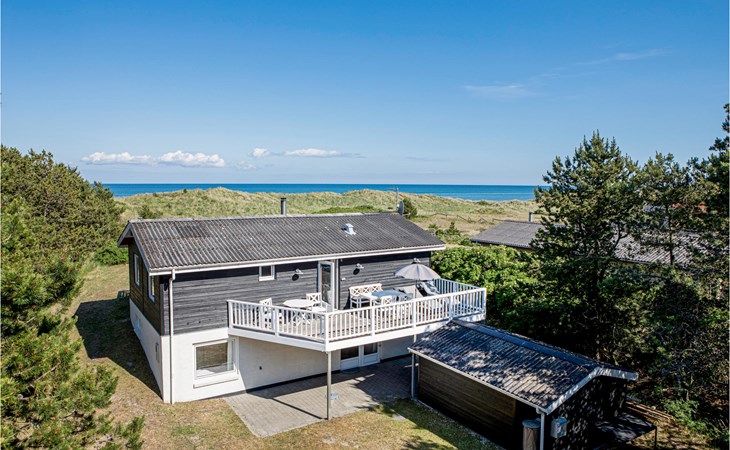 Awesome home in Sæby with kitchen 1