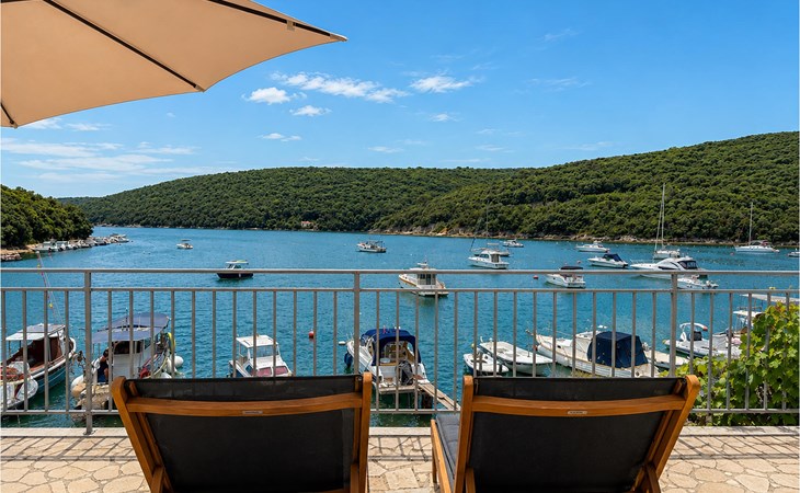 Beach front apartment in Krnica with WiFi 1