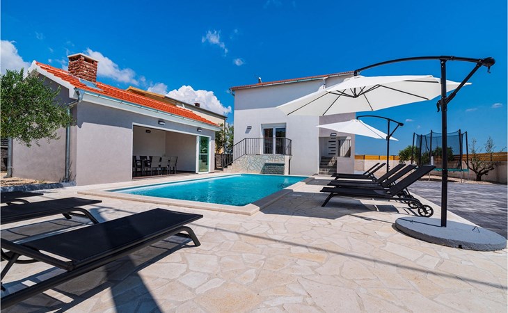 Villa Feniks 1
