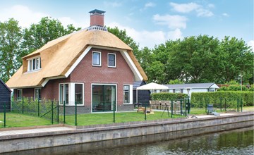 5 bedroom amazing home in Idskenhuizen 2