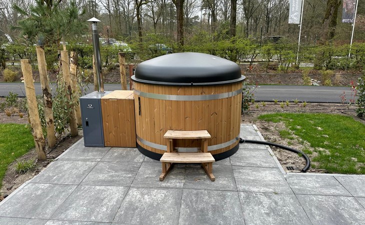 Essenburgh with Hot Tub | 6 persons 1