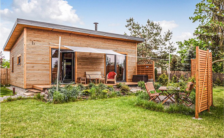 Gorgeous home in Nowe Warpno with WiFi 1