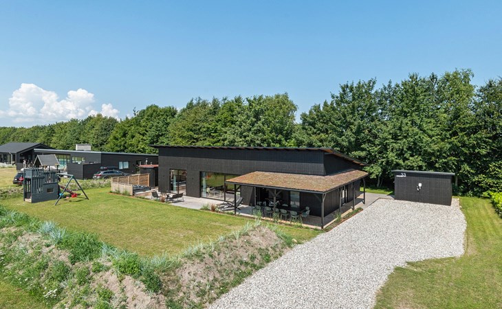 Gorgeous home in Hadsund with kitchen 1