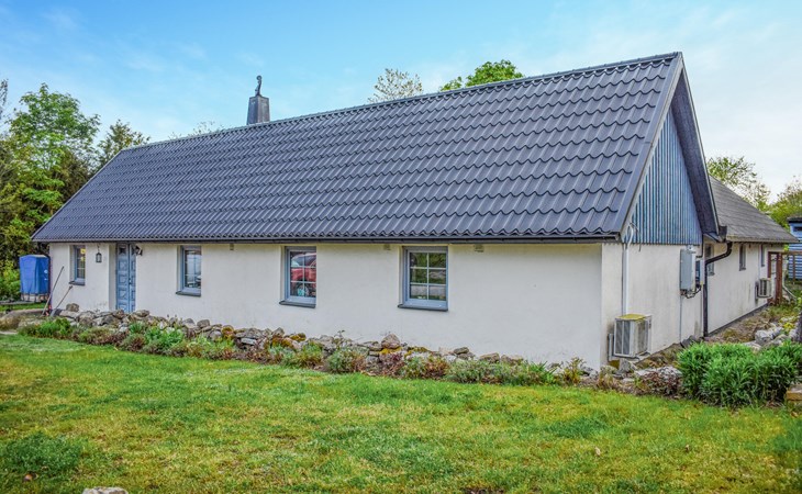 4 bedroom beautiful home in Gärsnäs 1