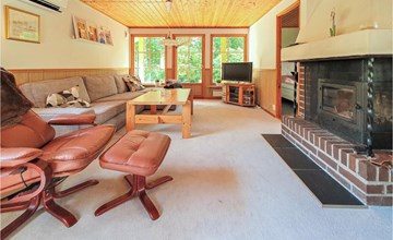 Gorgeous home in örkelljunga with WiFi 3