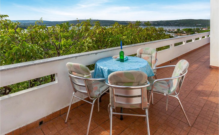 2 bedroom beautiful apartment in Punat 1