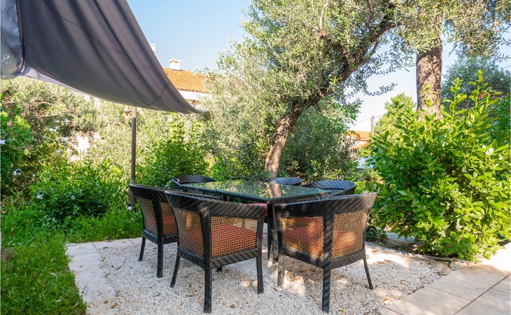Awesome apartment in Makarska with WiFi 1