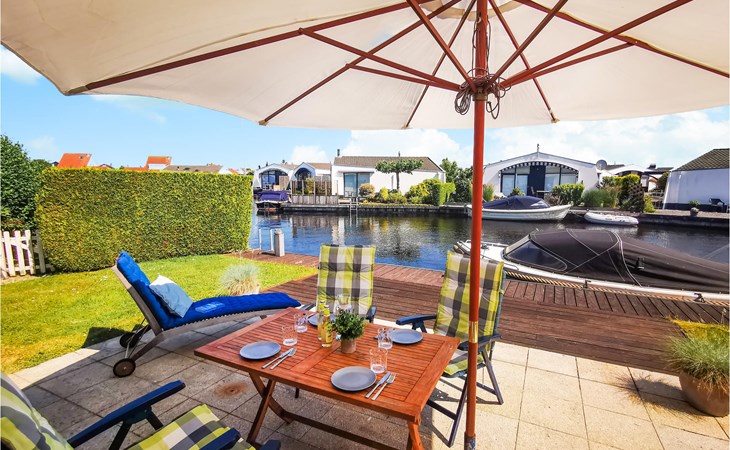 2 bedroom nice home in Lemmer 1