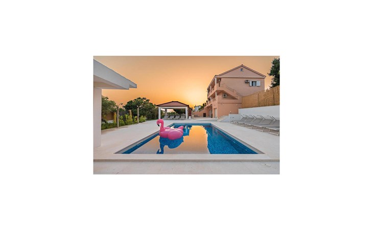 Gorgeous home in Razanac 1