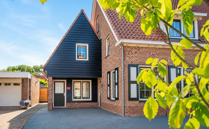 Ibiza-style holiday home for 5 guests with enclosed garden near the beach and town centre | Brouwersbuurt 23a – Domburg 1