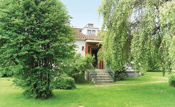 1 bedroom beautiful home in Lenhovda 2