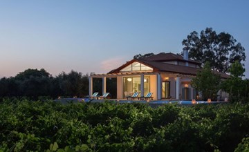 Haus in Arkadii mit Innenbalkon 3