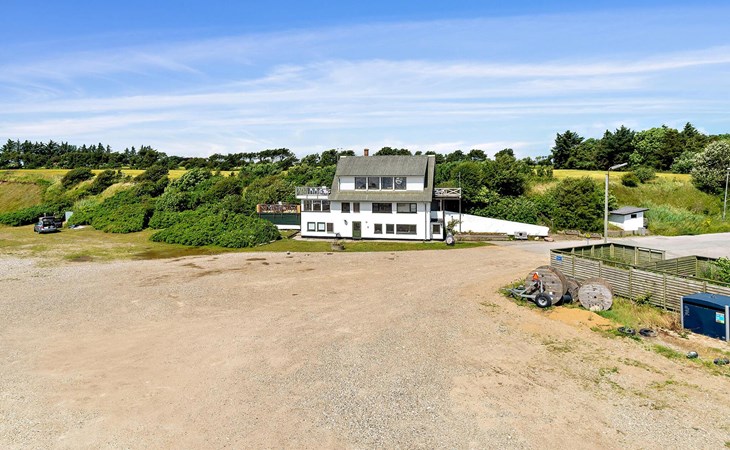 Nice home in øster assels 1