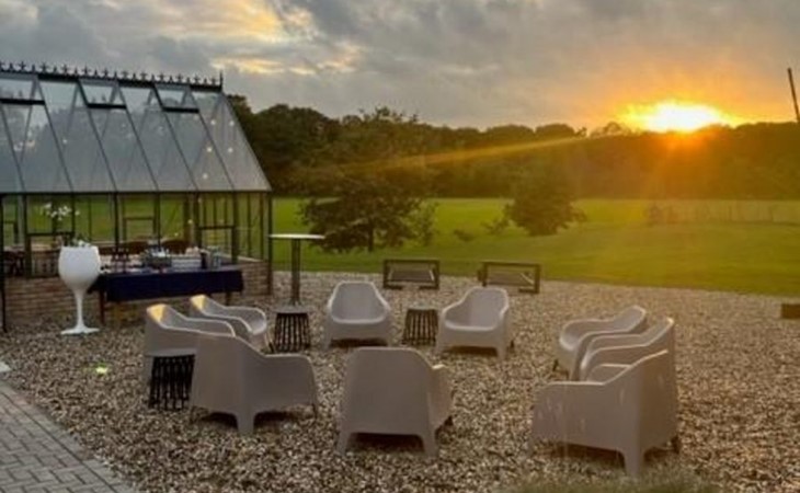 Groepsaccommodatie de Heidebloem 12+2 personen met GLASHUIS 1