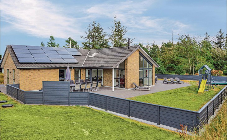 Stunning home in Blåvand with WiFi 1