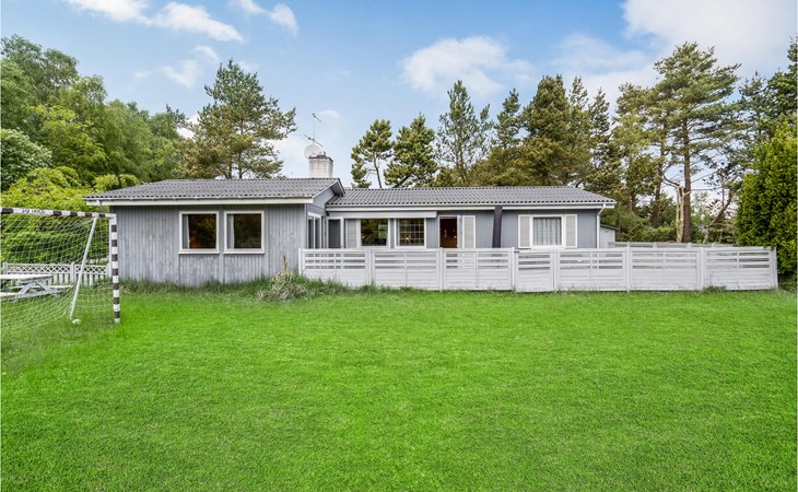 Amazing home in Væggerløse with WiFi 1