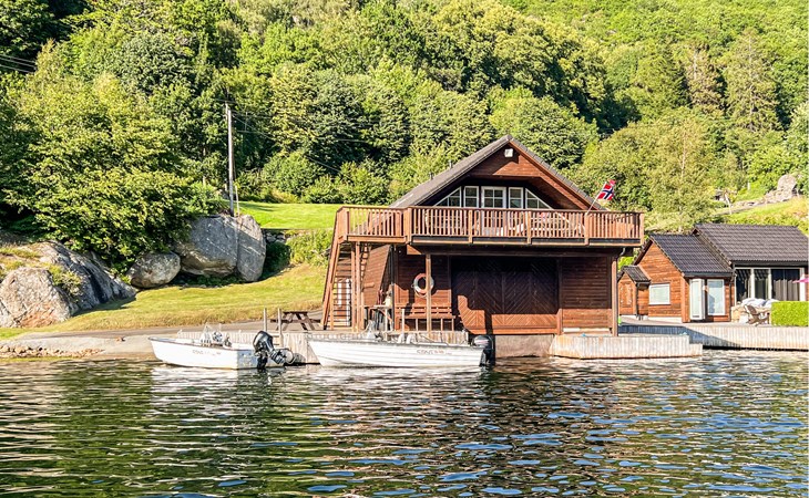 Amazing home in Farsund with WiFi 1