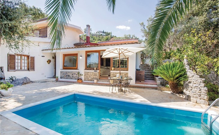 Casa Stranges 1