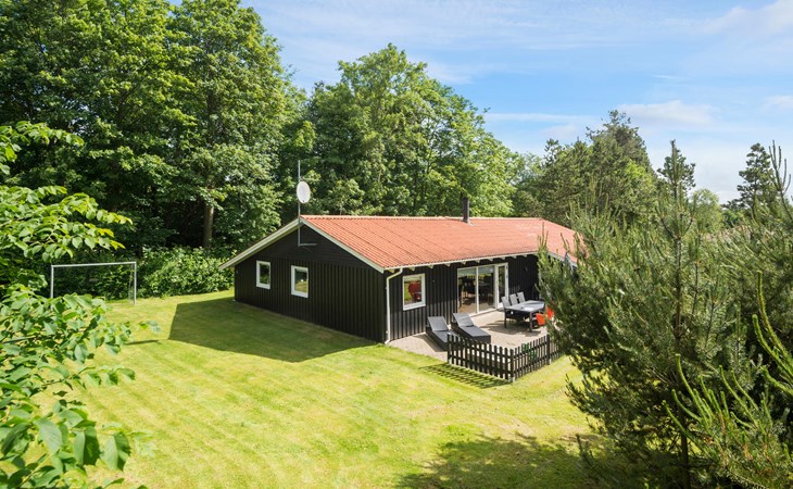 Beautiful home in Oksbøl with sauna 1
