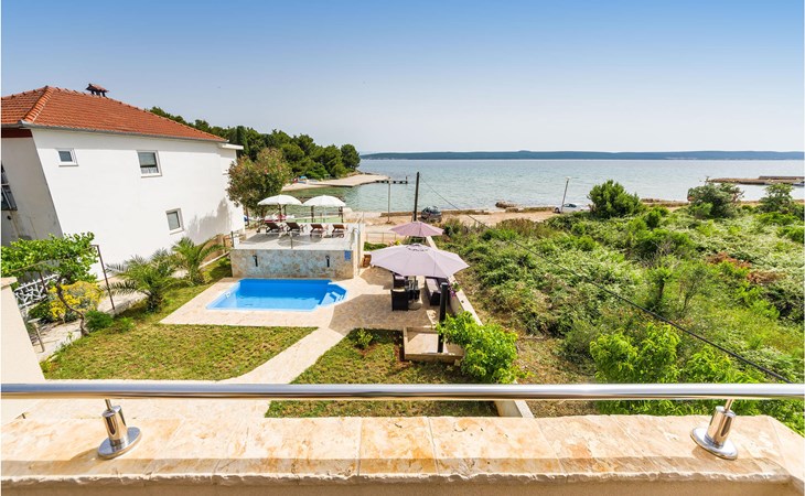 2 bedroom gorgeous apartment in Zdrelac 1