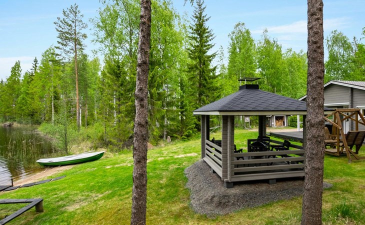 Lehkuusenranta 1