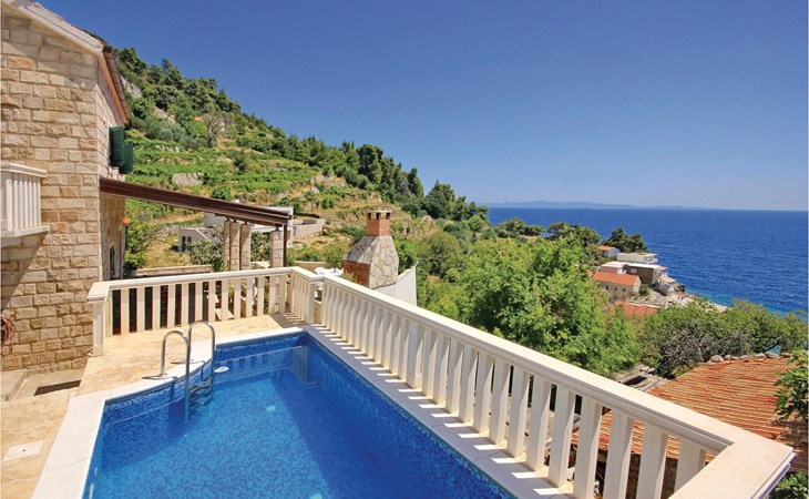2 bedroom amazing home in Podobuce 1