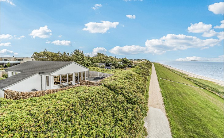 Stunning home in Esbjerg V with WiFi 1