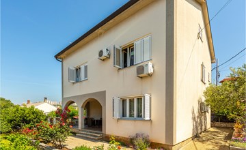 2 bedroom cozy apartment in Kostrena 3