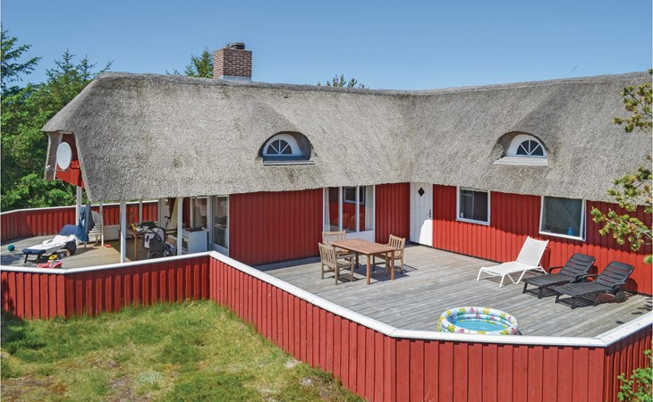 Lovely home in Hvide Sande with sauna 1