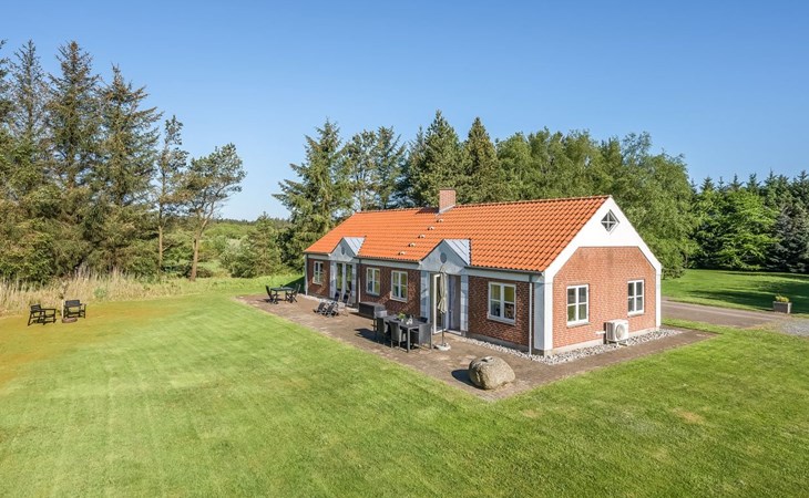 "Marlise" - 2.5km from the sea 1