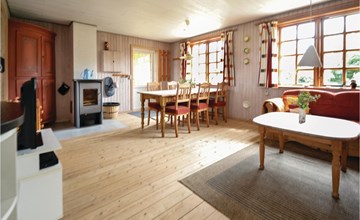 2 bedroom awesome home in Hvide Sande 2