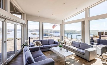 Vacation Home with Fjord Views and Outdoor Spa Near Lyngdal 3