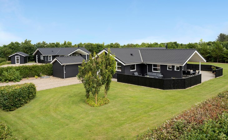 Gorgeous home in Tarm with kitchen 1